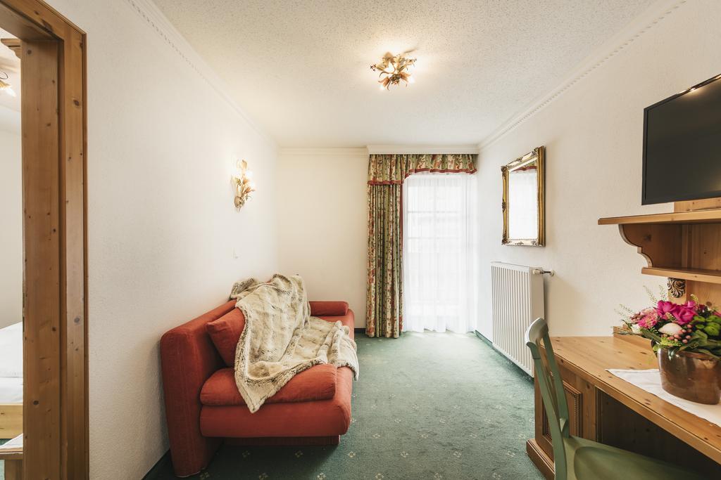 Hotel Hoferwirt Neustift im Stubaital Bagian luar foto