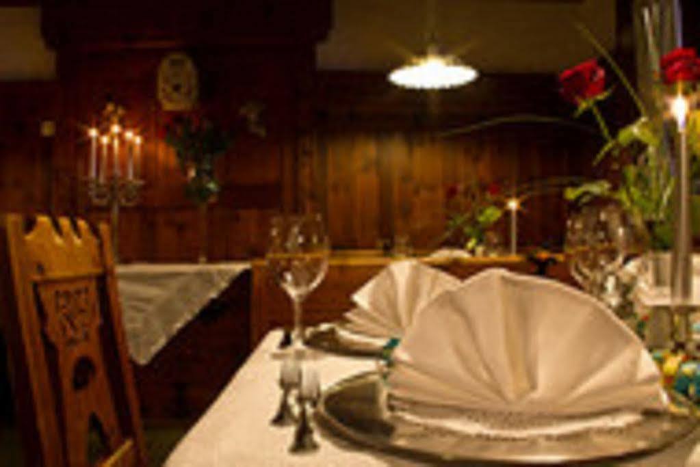 Hotel Hoferwirt Neustift im Stubaital Bagian luar foto